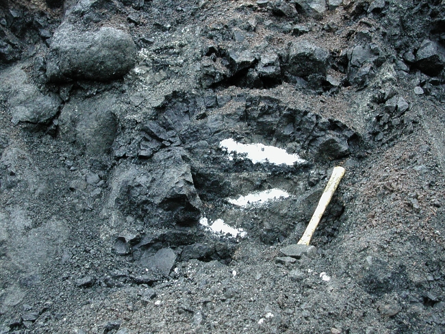 natrolite pillow basalt